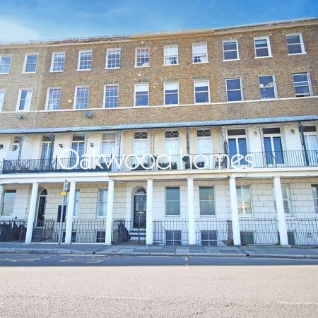 Wellington Crescent, Ramsgate, CT11 8JD, Kent - Photo 4