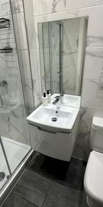 1 bedroom property to rent - Photo 4