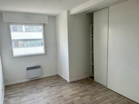 Location Appartement 4 pièces 84m² - Photo 2