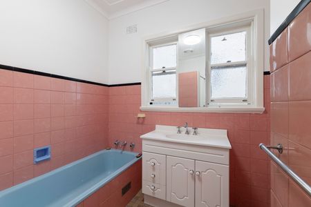 61 Old Berowra Road, Hornsby NSW 2077 - House For Rent | Domain - Photo 5