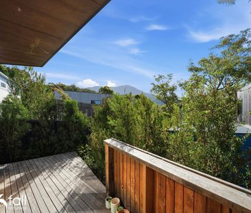 Treetop Hideaway with Spectacular Kunanyi Views - Photo 5