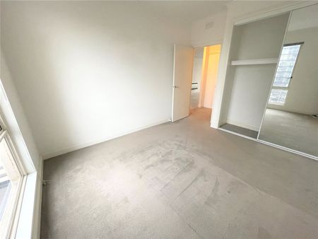 80/632 St Kilda Road - Photo 5