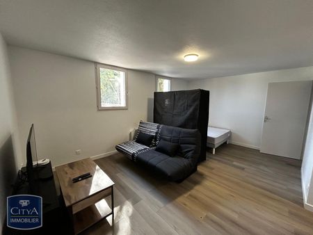 Location Appartement 1 pièce 28m² MONT DE MARSAN 40000 - Photo 2