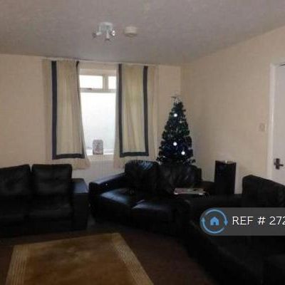 1 bedroom in a house share to rent - Photo 1