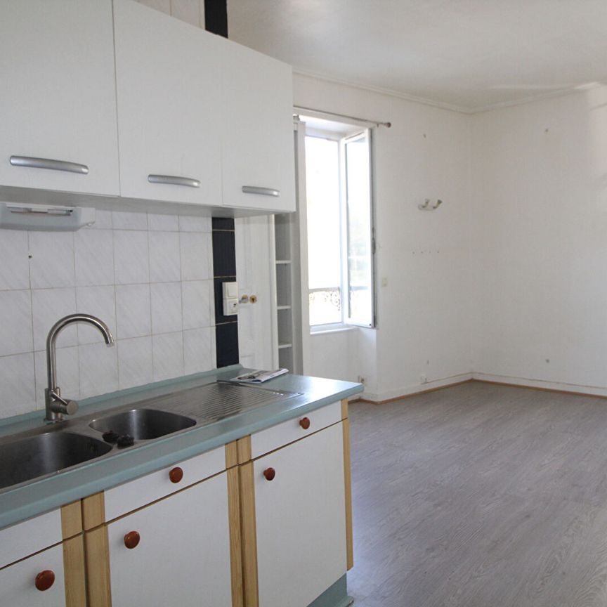 BELLE ILE EN MER LE PALAIS A LOUER A L'ANNEE Studio 21,11 m² hab - Photo 1