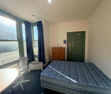 Modern rooms in a central location - Power and internet included - Photo 2