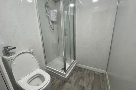 1 Bedroom Shared House - Photo 2