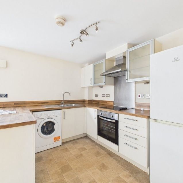 Bath Road, Slough, Berkshire,SL1 - Photo 1