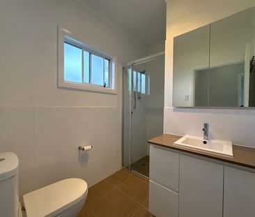 GRANNY FLAT with split system air conditioner - Photo 6