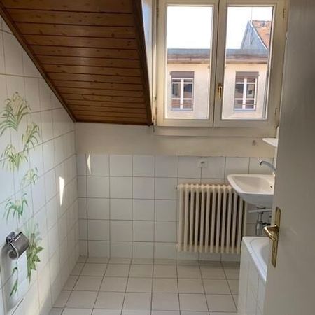 Charming 3-room apartment in the attic - Photo 4