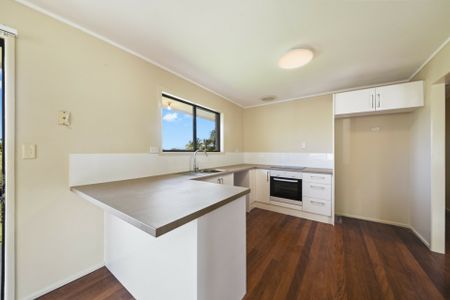 22 Navua Street, Strathpine QLD, Belconnen - Photo 4