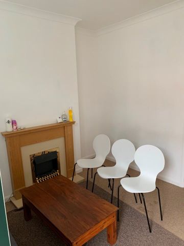 2 Bed Terraced House, Villiers Street, CV2 - Photo 3