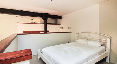 New York Style Studio Apartment Living - City Central - Photo 5