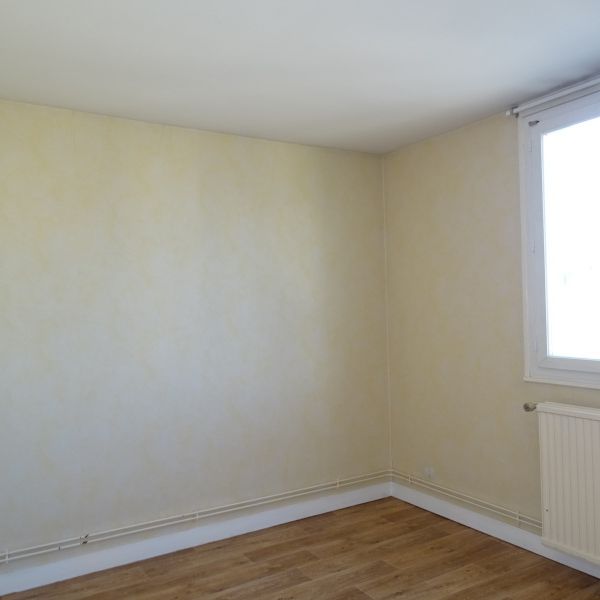 Location Appartement 4 Pièces 97 m² - Photo 1