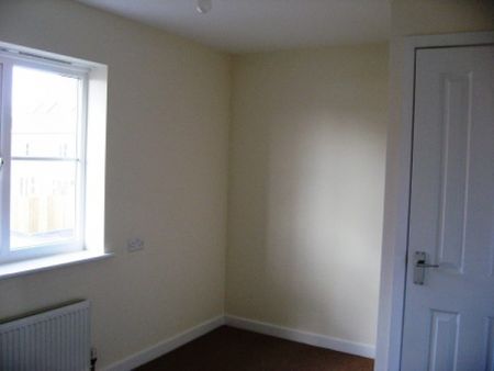 Taurus Avenue, North Hykeham, Lincoln, LN6 - Photo 3