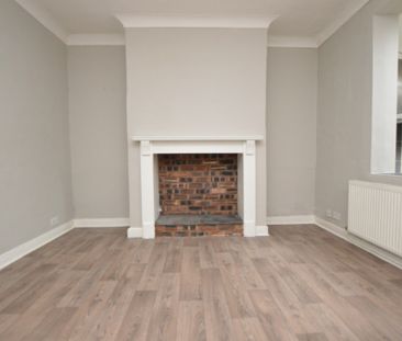 2 Bedroom Terraced House - Photo 2