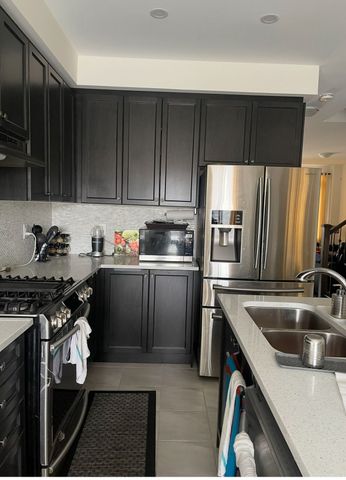 For Lease - 38 Folgate Crescent, Brampton, Ontario - Photo 3