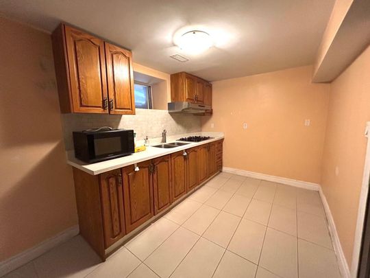 For Lease - 354 St Johns Road Unit# Basement, Toronto, Ontario - Photo 1