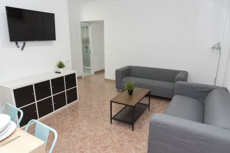 Nice double room in Madrid - Photo 5