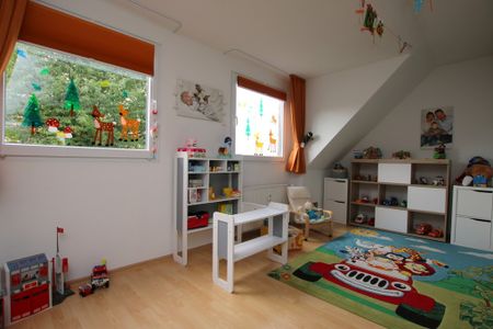 Sehr gepflegte Maisonettewohnung mit ca. 120 m² Wohnfläche, 4 Zimmer und Balkon mit schöner Aussicht - Foto 2