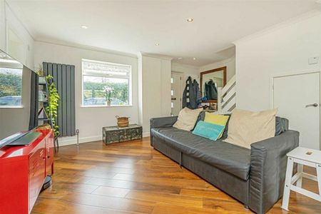 Allbrook Close, Teddington, TW11 - Photo 2