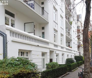 HH-Winterhude - old building with balcony in a quiet side street - Foto 2