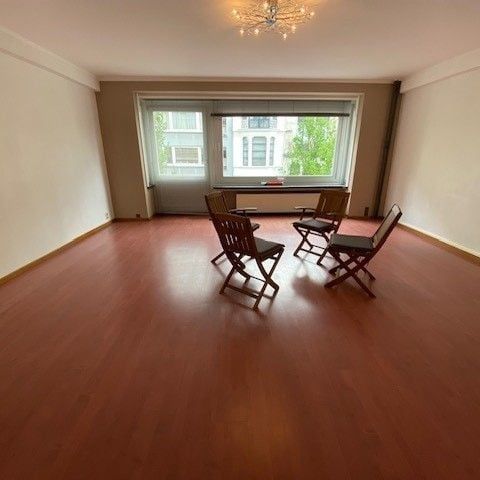 Appartement te huur in Oostende voor € 750 met 2 slaapkamers - Photo 1
