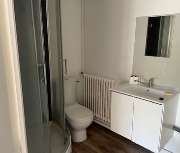 Location Appartement 1 pièce 25m² POITIERS 86000 - Photo 2
