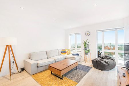 3 bedroom flat to rent - Photo 5