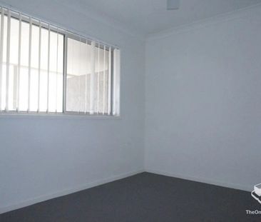 DUFFIELD ROAD UNFURNISHED UNIT - EXCELLENT LOCATION!!! - Photo 3