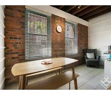 Fantastic Value in Teneriffe-The Cannery Heritage - Photo 2
