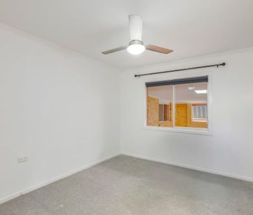 Spacious 3 Bedroom Family Home with Large Shed and Rumpus Room - Photo 5