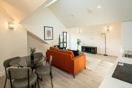 Cuckoo Hall Lane, London - Photo 3