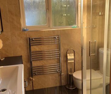 1 bedroom property to rent - Photo 2