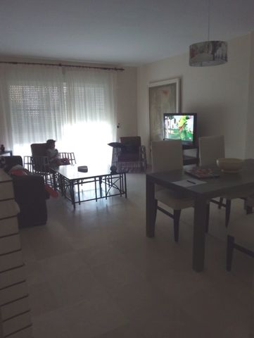 731265 - Apartment for rent Bahía de Marbella, Marbella, Málaga, Spain - Photo 3