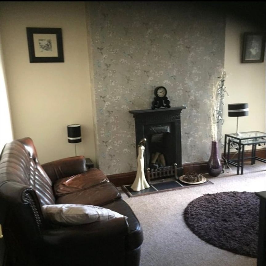 4 Bed Terraced House, Broomfield Road, CV5 - Photo 1