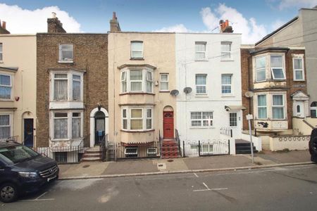1 bedroom apartment to rent - Photo 3