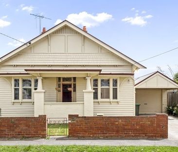 Family Home in the Heart of Newtown - Photo 6