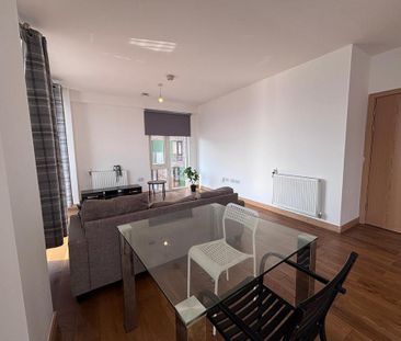 2 bedroom flat to rent - Photo 4