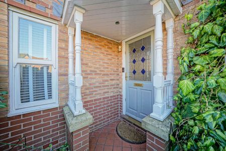 3 bedroom detached house to rent - Photo 3