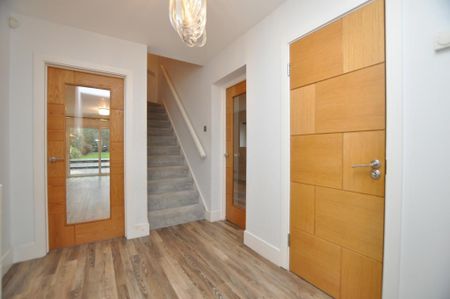 4 bedroom detached house to rent - Photo 5