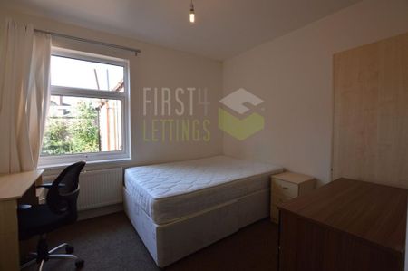 4 bedroom terraced house to rent - Photo 4