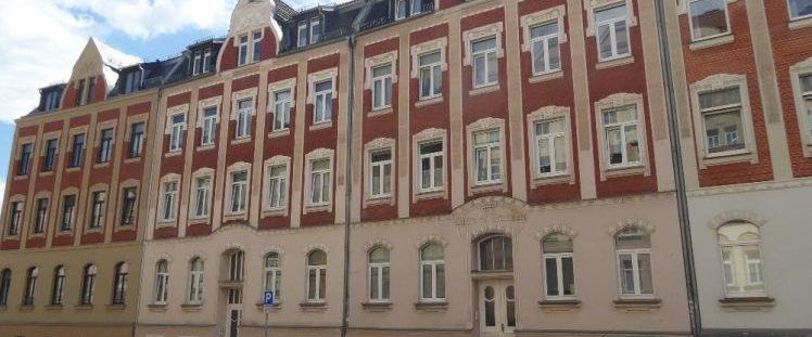 komplett möblierte 2 Zimmer Dachgeschosswohnung mit Balkon in Preißelpöhl - Foto 1