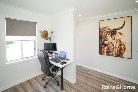 71 Eldershaw Drive, Forest Hill, NSW 2651 - Photo 2