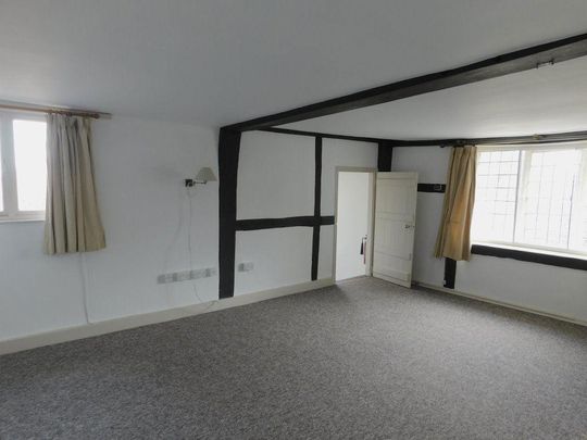 4 bedroom maisonette to rent - Photo 1