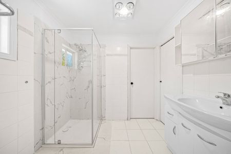 124 Belmont Road East , CROYDON SOUTH - Photo 2