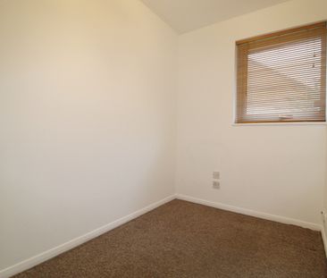 2 Bed End Terrace, St. James's Road, SE1 - Photo 6