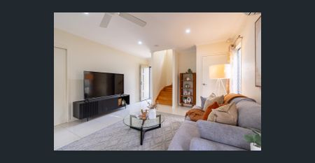 Peaceful Parkside living - Photo 3