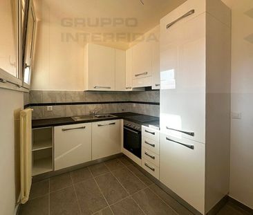 MODERN 2.5 ROOMS RENOVATED – 1ST FREE RENT - Photo 3