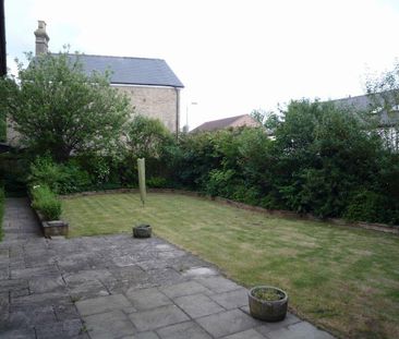 4 bedroom detached house to rent - Photo 6